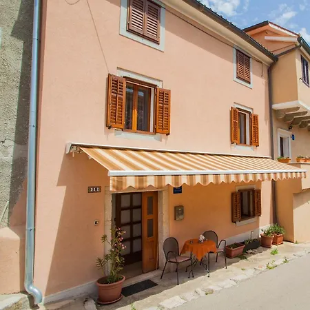 Rialto With Private Parking Apartmán *