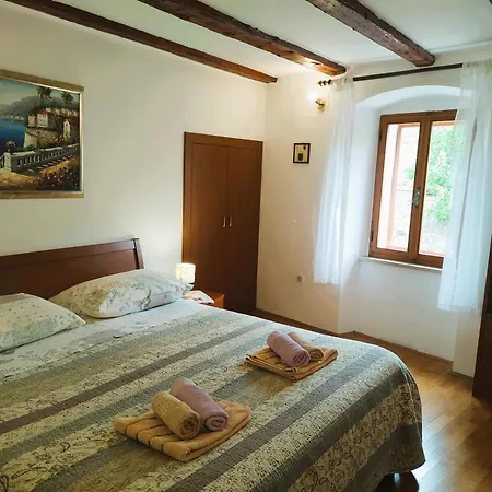 Apartment Rialto With Private Parking Cres