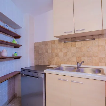 Rialto With Private Parking