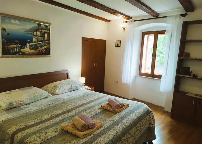 Apartment Rialto With Private Parking Cres