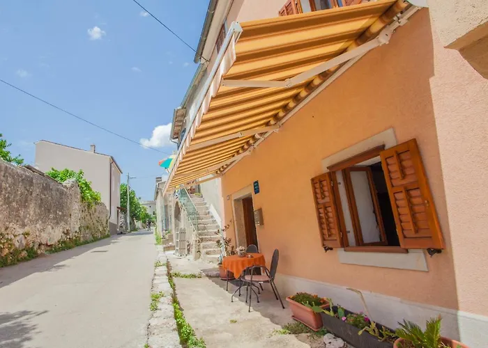 Rialto With Private Parking Apartment Cres