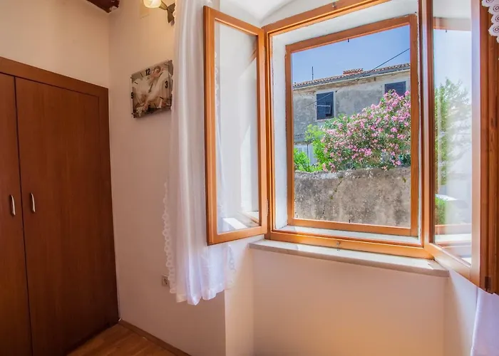 Rialto With Private Parking * Cres