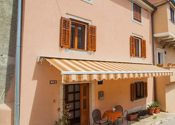 Rialto With Private Parking شقة *