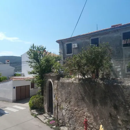 Rialto With Private Parking * Cres