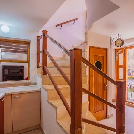 Rialto With Private Parking *