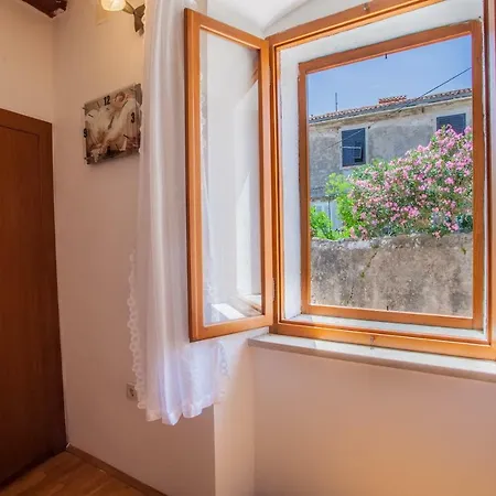 Rialto With Private Parking * Cres