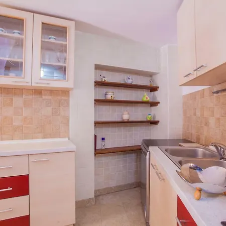 Rialto With Private Parking Apartament Cres