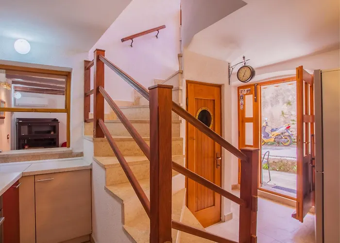 Rialto With Private Parking *